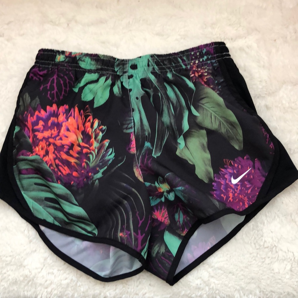 Girls Nike running shorts size Medium (10-12)